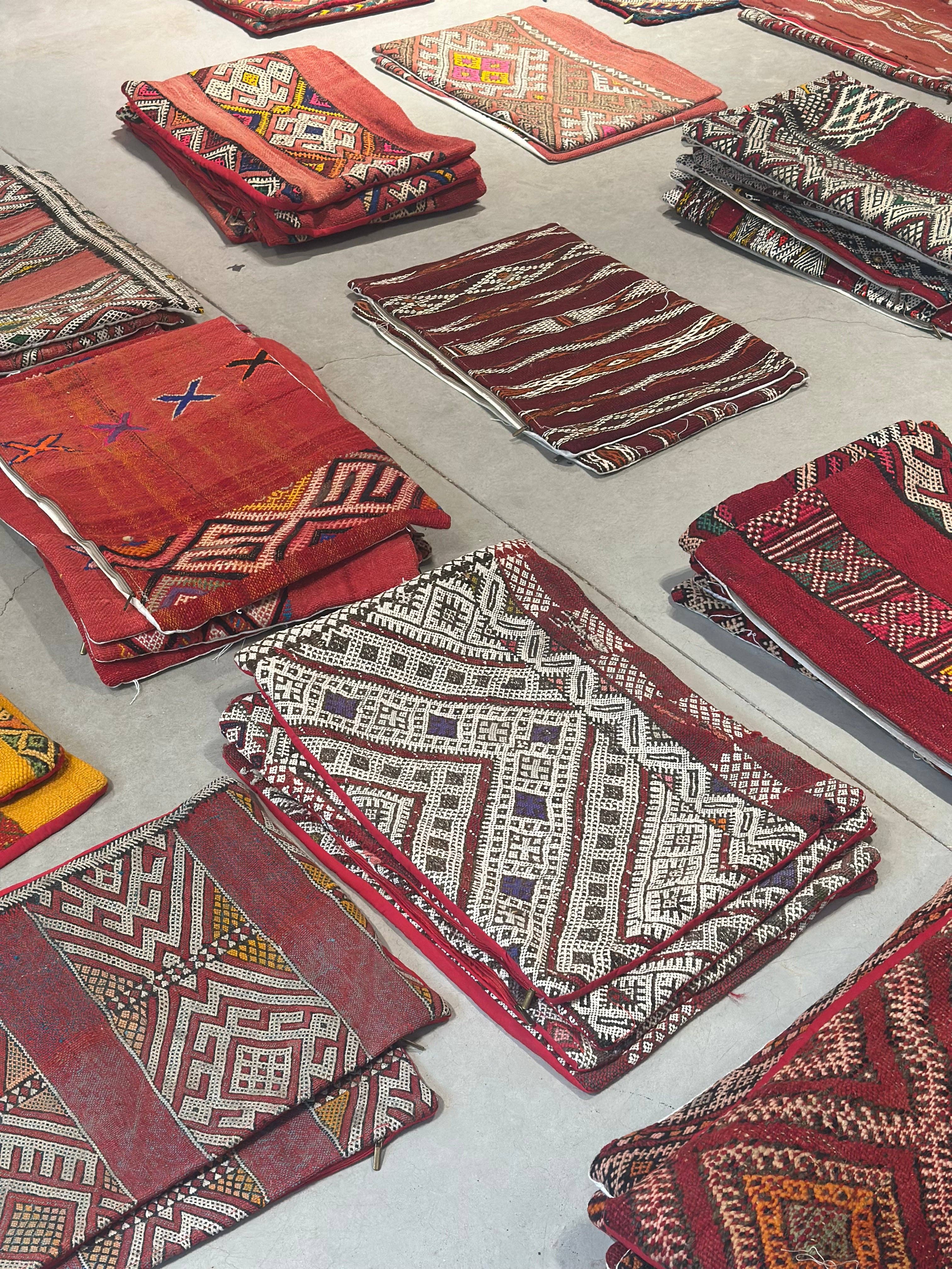 SOUK in the CITY - Wholesale Throw/Decorative Pillow - VINTAGE Upcycled Berber Cushions7