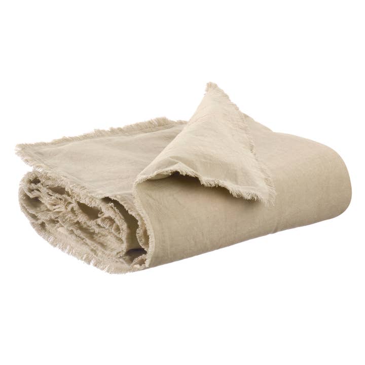 Laly Lin 85 X 200 Uni Quilt for wholesale by Maison Vivaraise & La Cerise sur le Gâteau