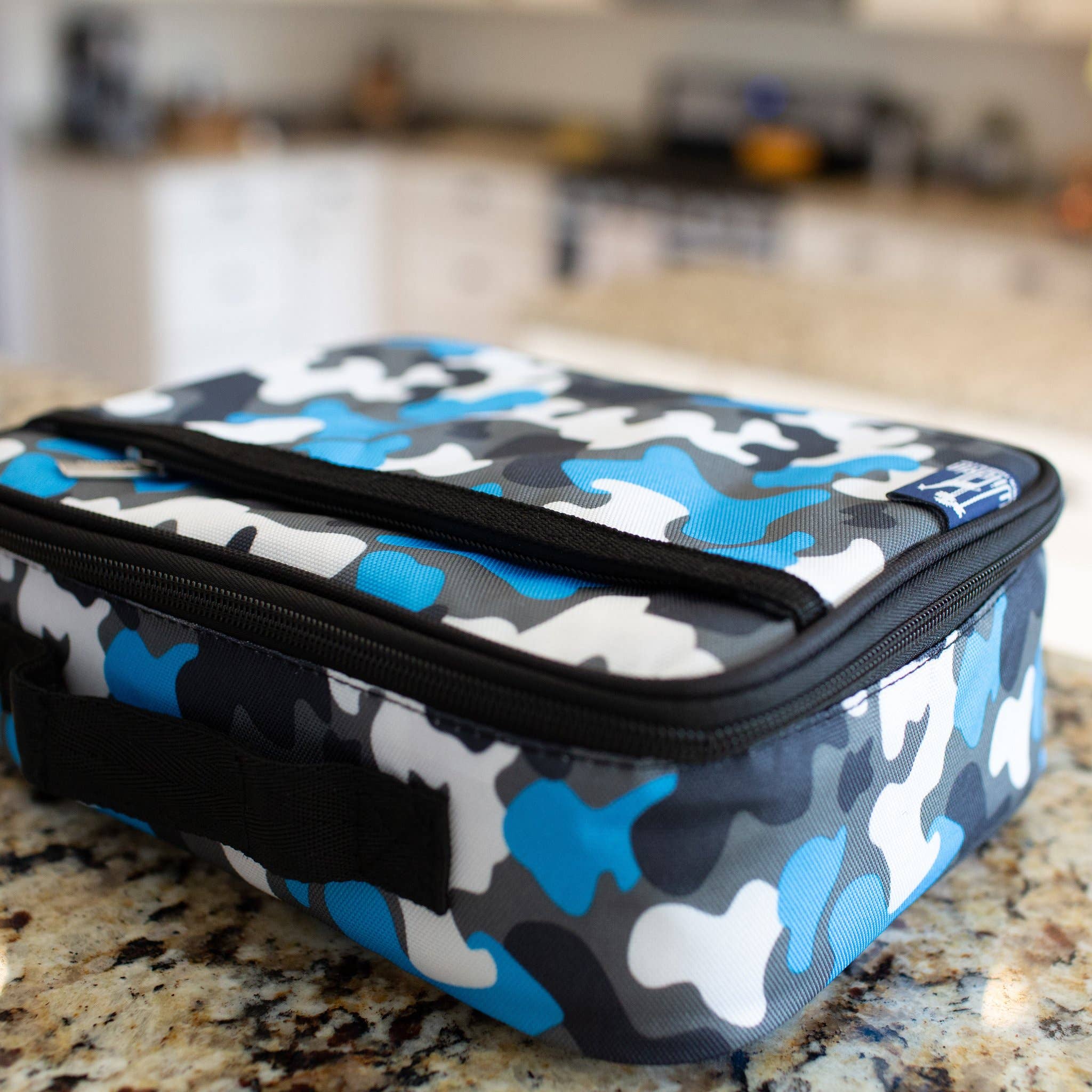 Wildkin - Wholesale Lunch Bag/Box - Kids - Blue Camo Lunch Box2