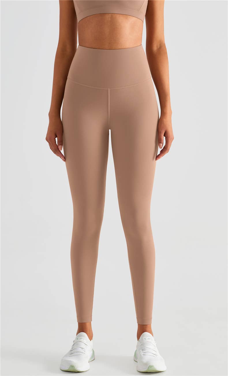 91thelabel – Leggings de desporto/casuais - Mulher por atacado – Legging de cintura alta Victory com modelagem em tecido Lycra®6
