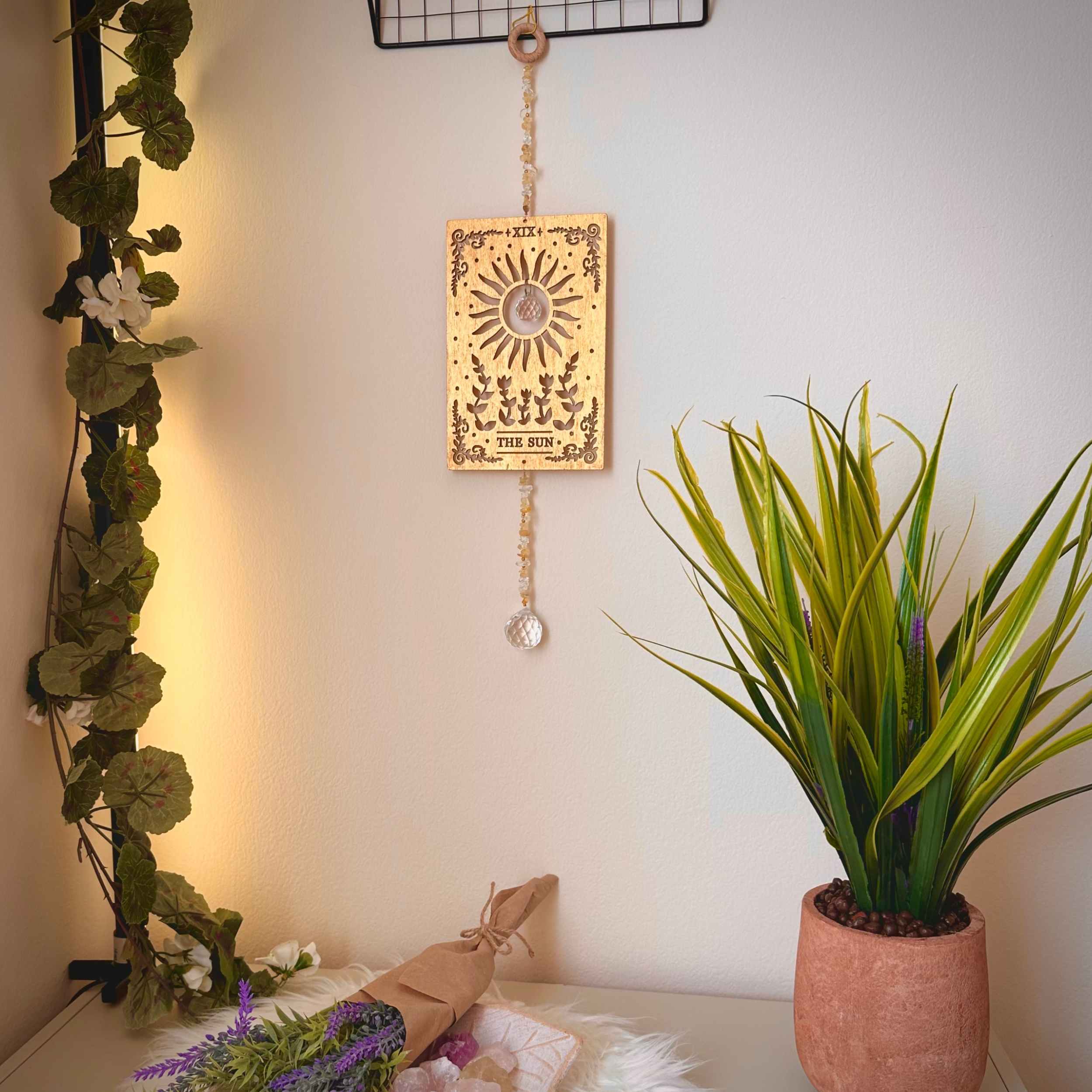 LilAryenne | Jewelry & Suncatchers – Engroshandel Solfanger – Træ Tarot Solfanger - Solkort Gave7