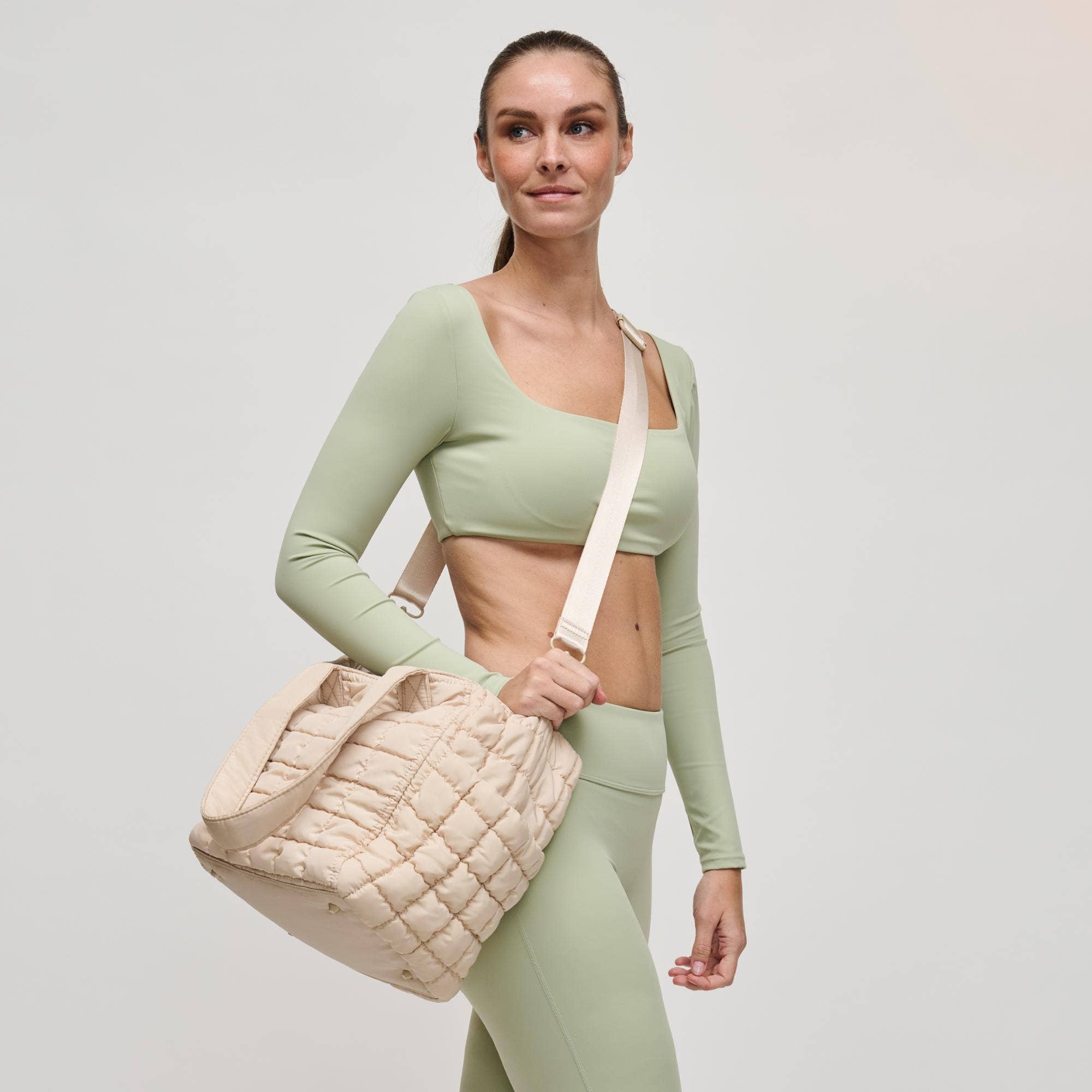 Sol and Selene – wholesale Tote bag – Women's – Dreamer Quilted Puffer Nylon Tote41