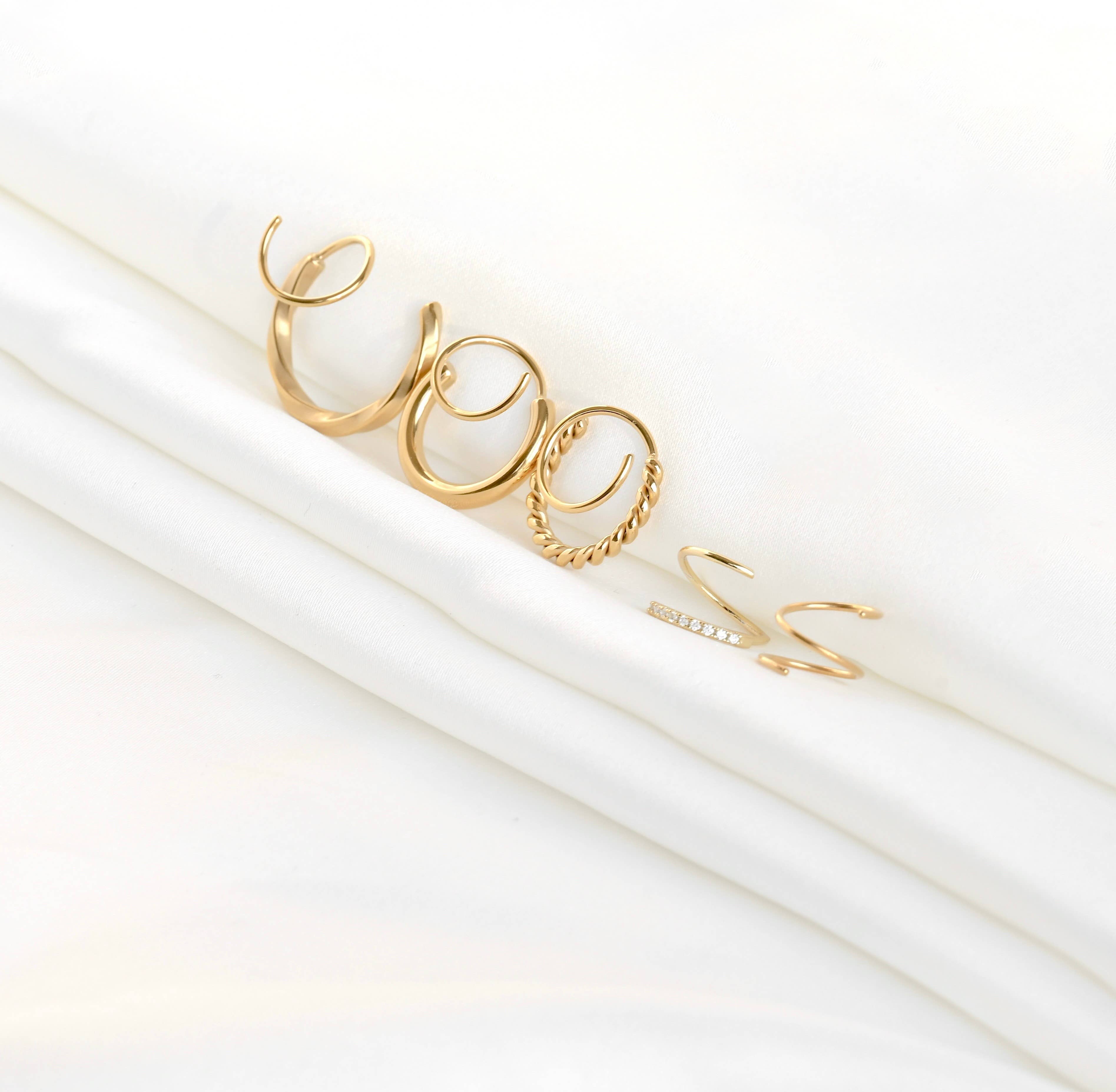 Blueyejewelry - Vente Créoles - Boucles d'oreilles créoles en spirale dorée - Boucles d'oreilles torsadées étanches4