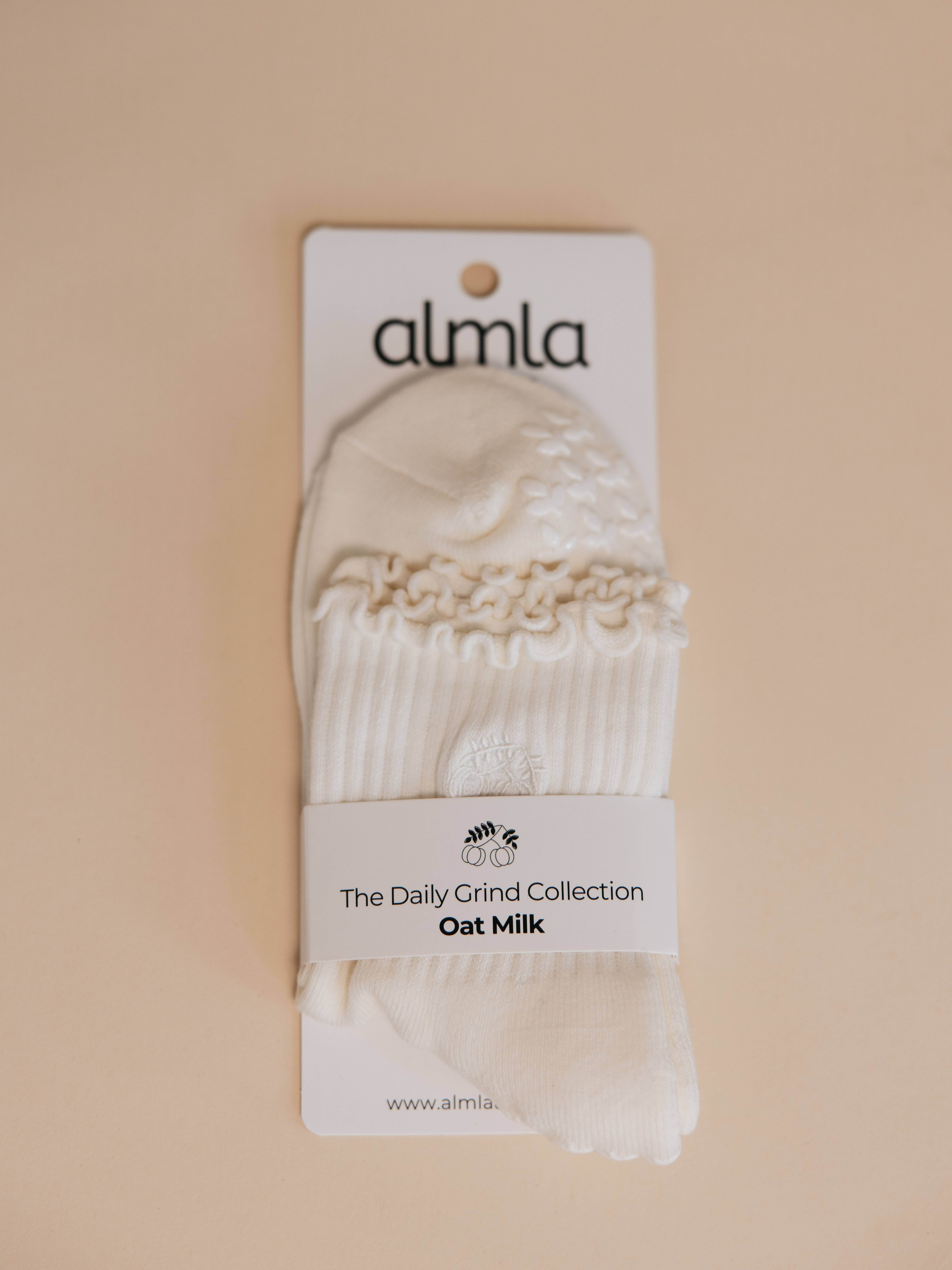 Almla Active - Wholesale Socks - Women's - Oat Milk Cream Neutral Pilates Grip Socks – Daily Grind5
