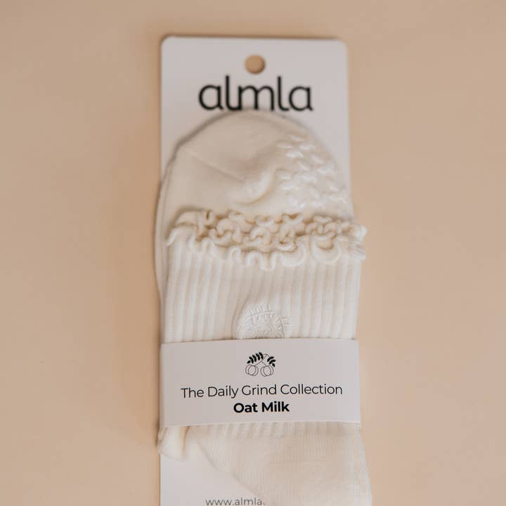 Almla Active - Wholesale Socks - Women's - Oat Milk Cream Neutral Pilates Grip Socks – Daily Grind5
