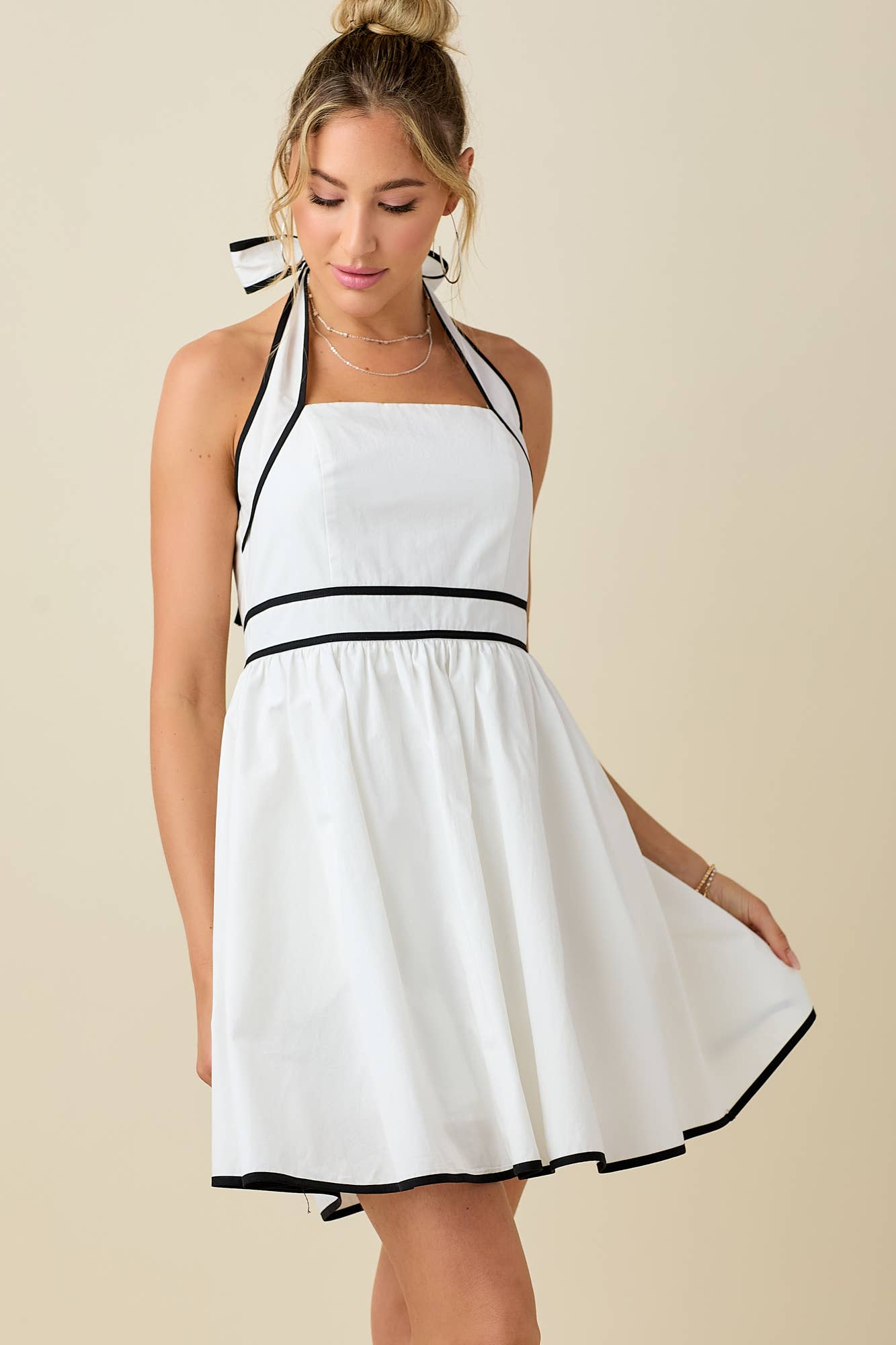 BABY PINK – wholesale Dress – Women's – Halter neck backless mini dress with contrast binding15