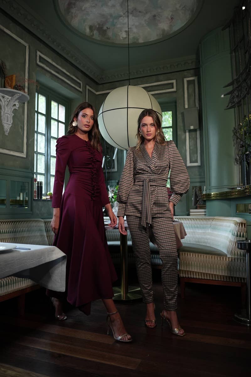 Cayro Woman – Engroshandel Kjole - Dame – Gudinde Kjole - VINTER/WINTER 20254