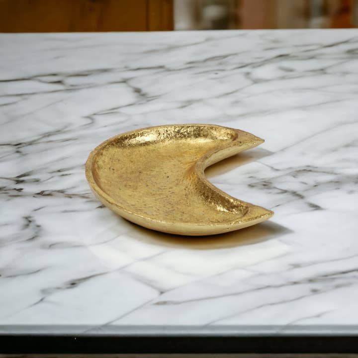 Cheungs Home Decor - Wholesale Decorative Tabletop Object - Isano Cast Iron Crescent Moon11