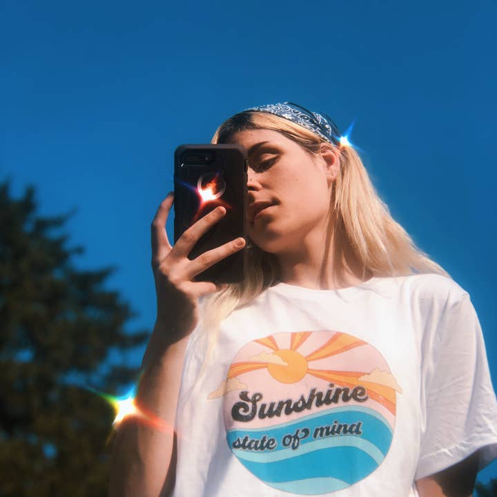 Sunshine State of Mind Graphic Tee for wholesale by The Funnel Cake Tree