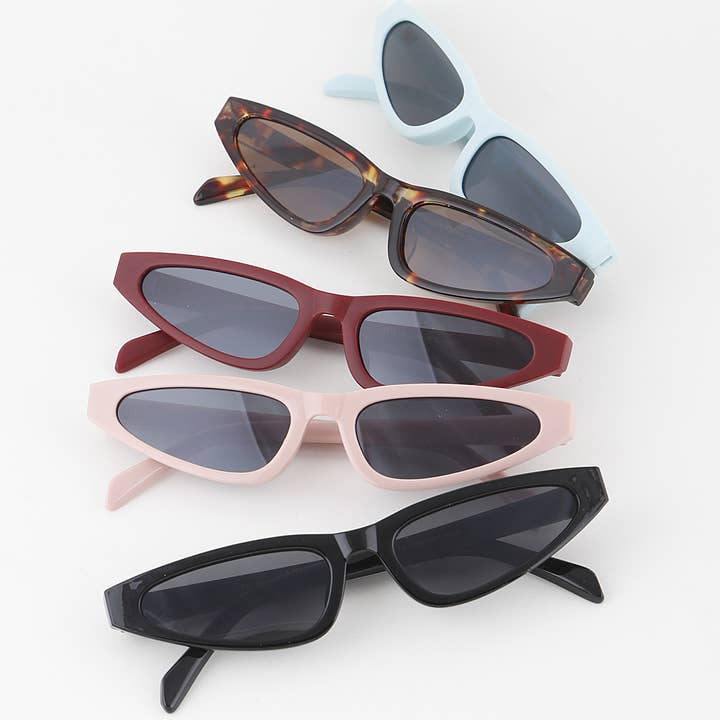 Retro Sharp Cateye Sunglasses for wholesale by 3AM BY H&D ACCESSORIES