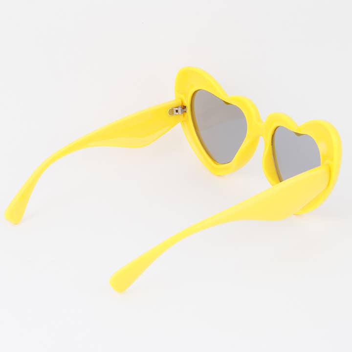 MT Fashionable Sweetheart Sunglasses for wholesale on Faire2