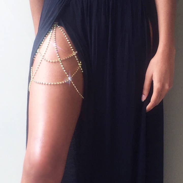 CATENA DA COSCIA DIAMANTATA (REGOLABILE) e ulteriori Risultati per vendita elastico all'ingrosso. Resi gratuiti e termini di pagamento a 60 giorni su Faire in tendenza su Faire.