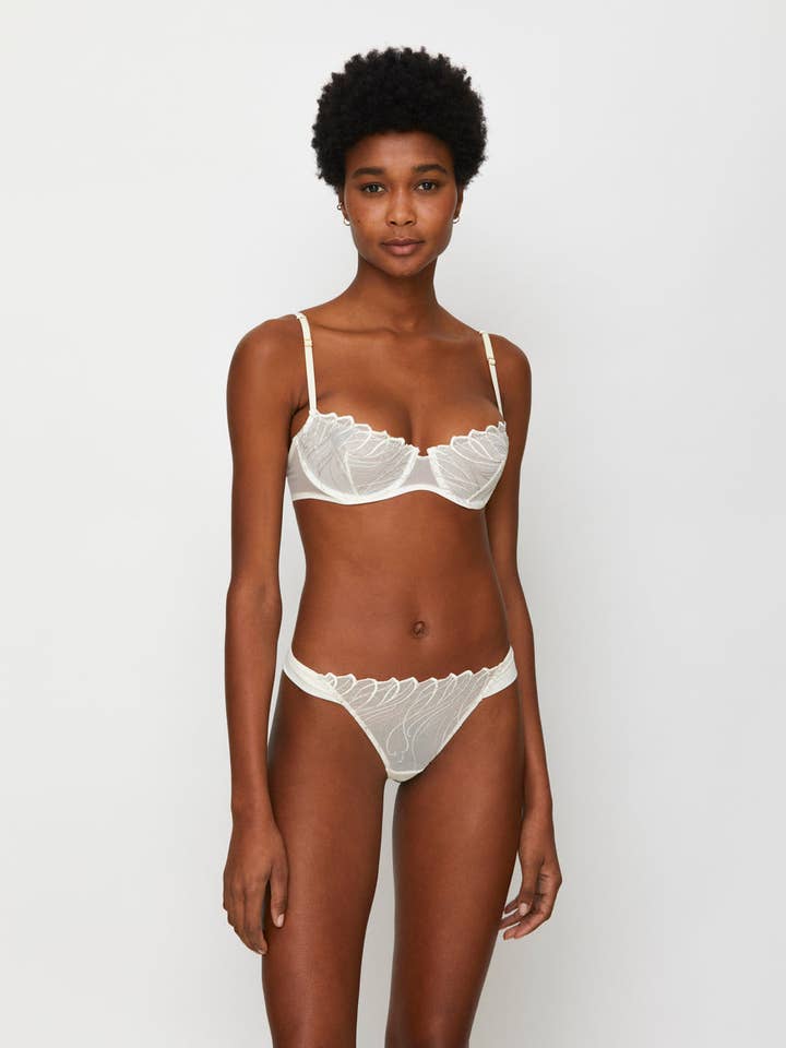 Phoenix - Tanga aus besticktem Tüll in Elfenbein für den Großhandel von Chitè Milano