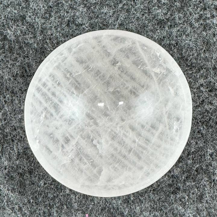 Liv Rocks - Wholesale Spiritual stone/crystal - Crystal Bowls Amethyst, Rose Quartz, Aventurine2