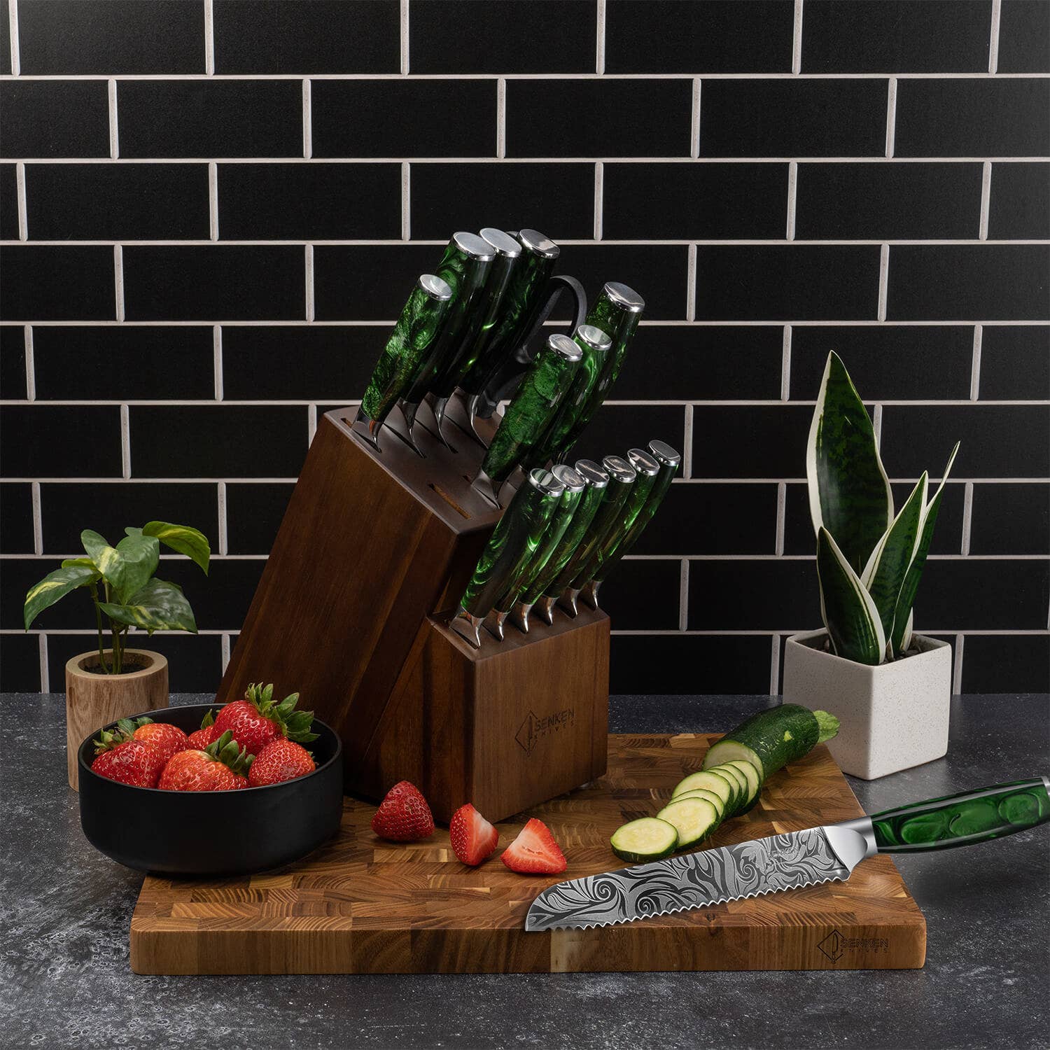 Senken Knives - Wholesale Knife Set - "Wasabi" 16-Piece Japanese Knife Block Set (Green Resin)3