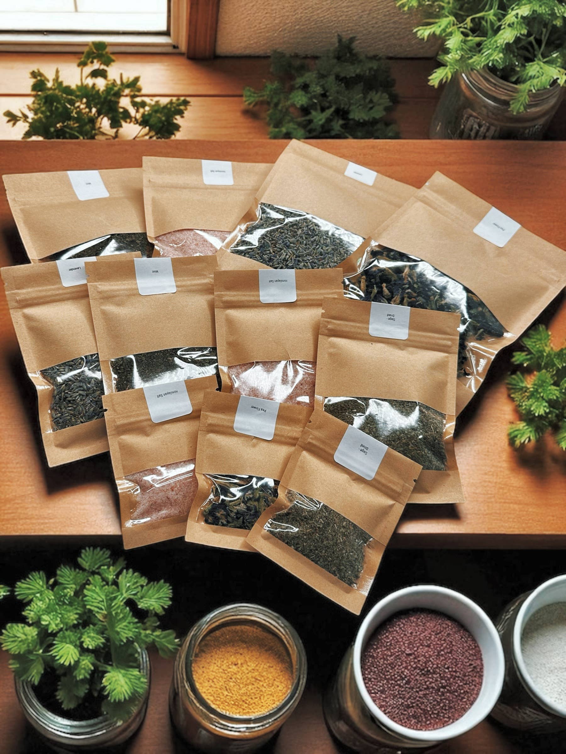 Moon Water Apothecary / UniScents - Vente Herbes aromatiques - Herbes et épices de sorcellerie (marque blanche) - Fournitures en vrac pour rituels1