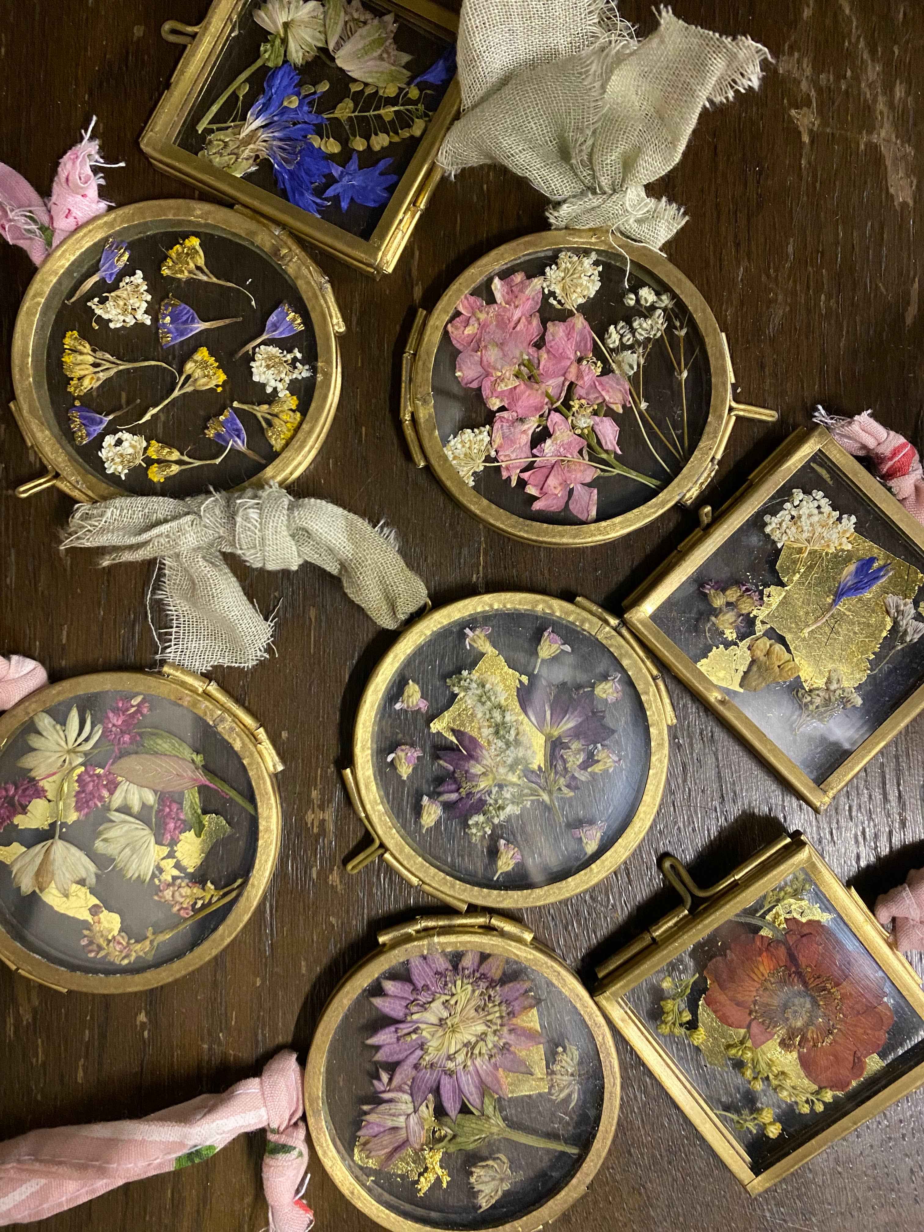 Elsker Creations – Engroshandel 3D-vægkunst – Mini rammer med pressede blomster2