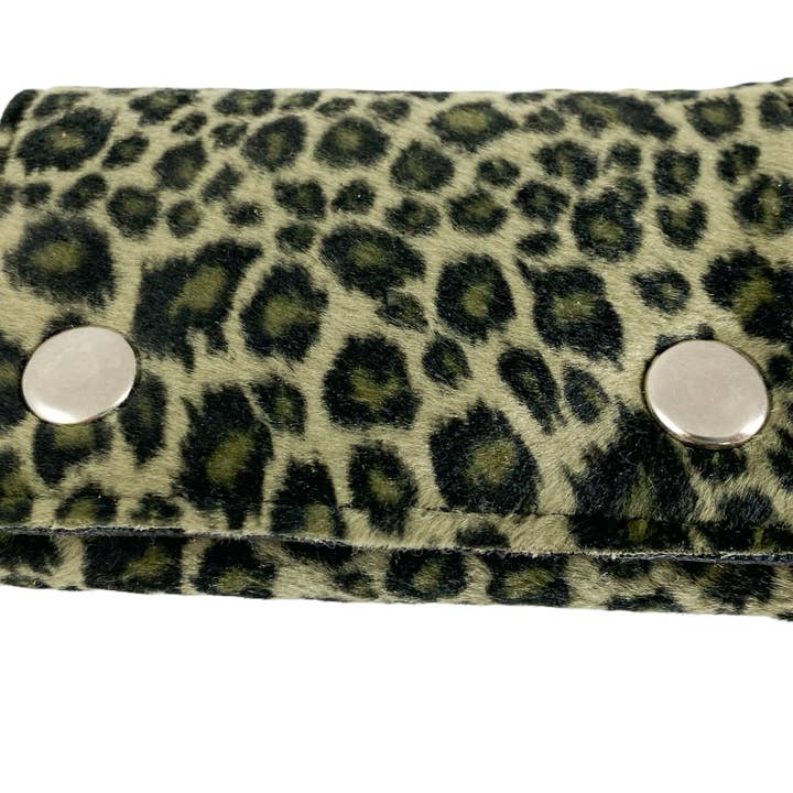 Funk Plus - Vendita all'ingrosso Portafogli - Donna - Portafoglio leopardato peloso WF-LEO con interno in vera pelle18