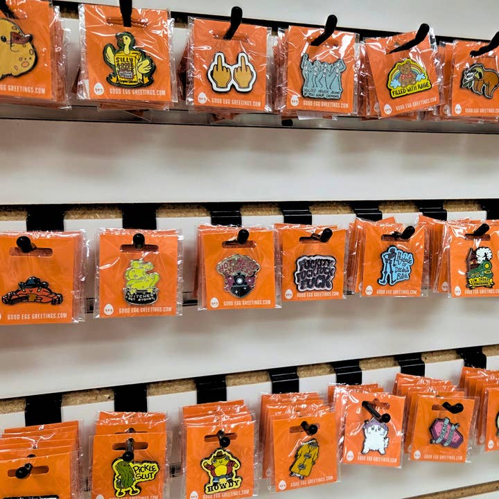 Sleazy Greetings - Vente Broches - Rempli de rage | Épingle en émail amusante3