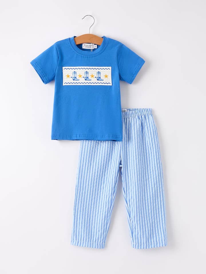 Ensemble Garçon Rayé Bleu Automne pour la vente par Rylee Faith Designs
