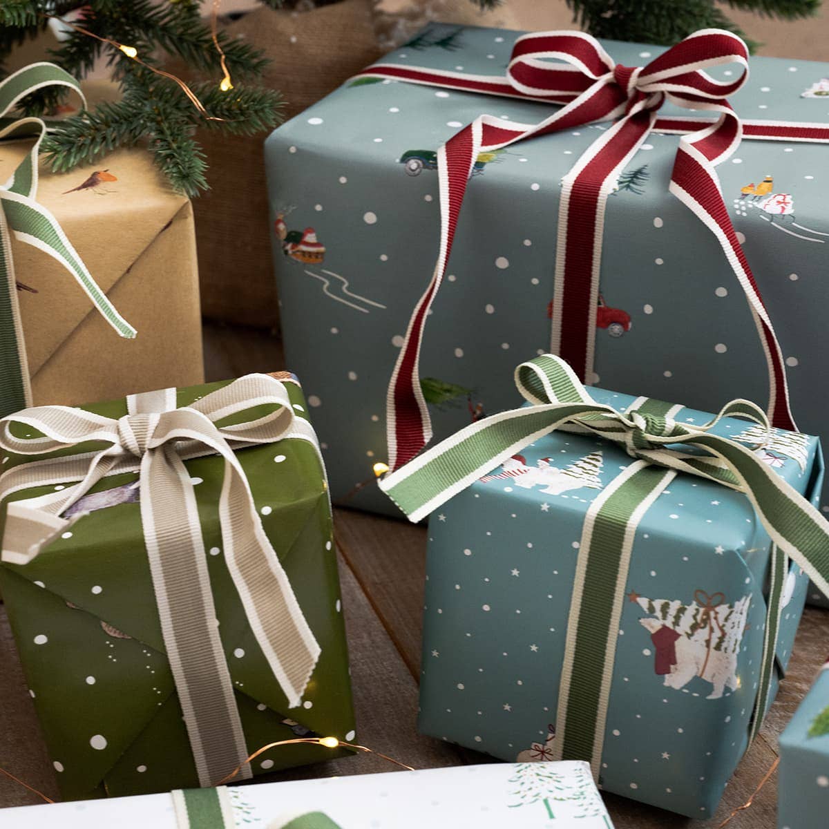 Sophie Allport - Vente Rouleau de papier cadeau - Papier cadeau "Home for Christmas" - 3 m2