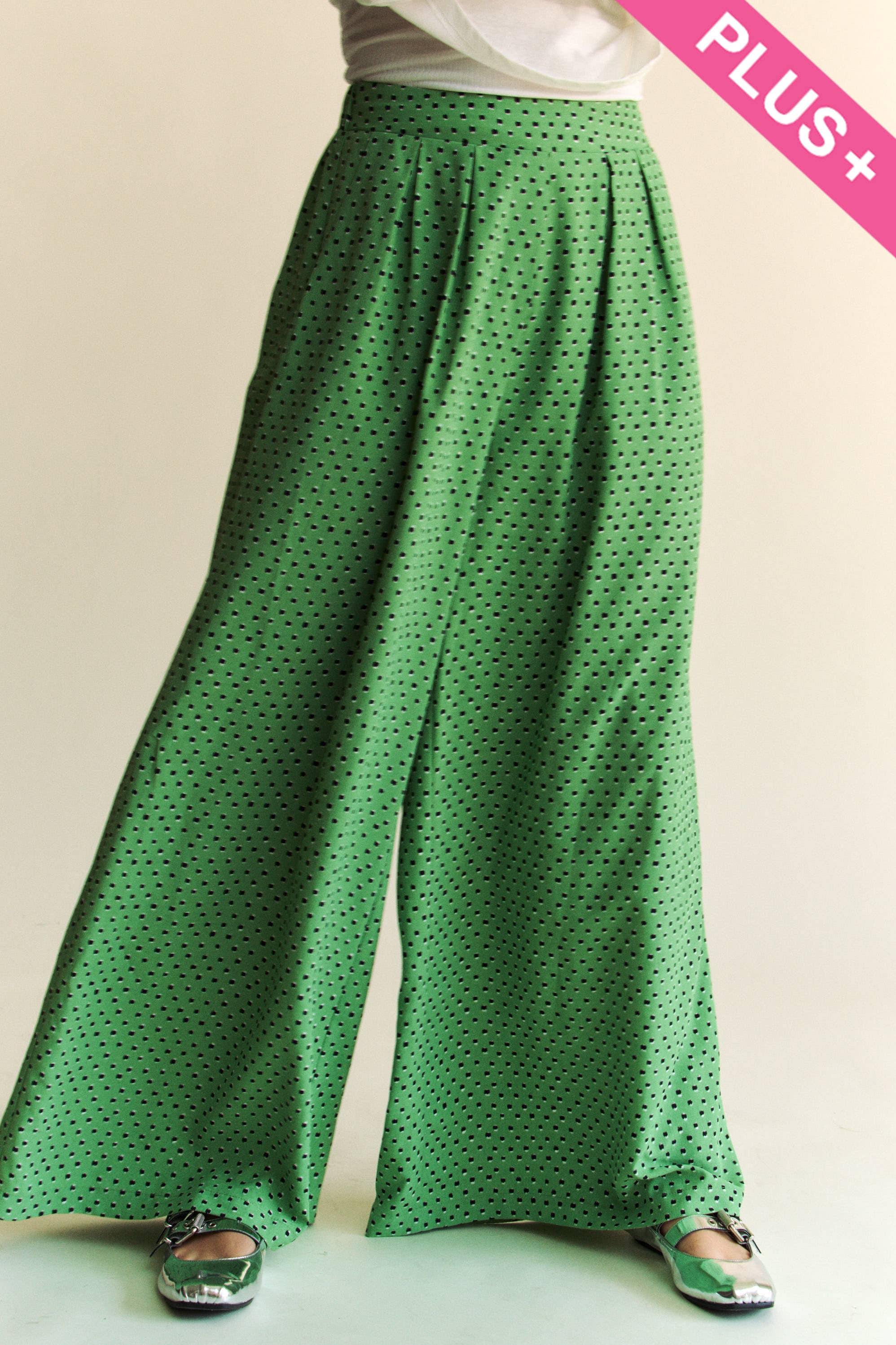 Verde salvia PIÙ PANTALONI LARGHI CON ELASTICO IN VITA POSTERIORE PLISSETTATO in vendita all'ingrosso su Faire0