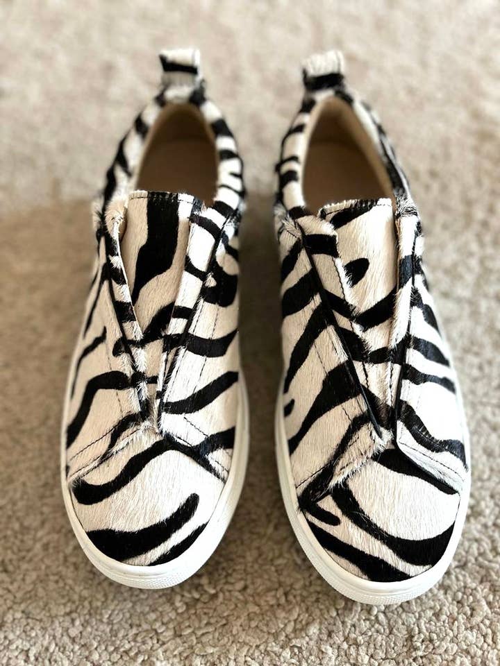 EMÍLIA Zebra | Édition limitée pour la vente par LUSITANAS