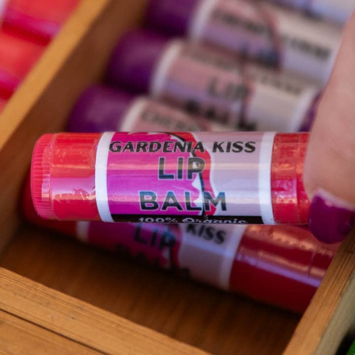 Baume à lèvres Gardenia pour la vente par Honey Shine Calendula | Danielle Rae Calendula Co