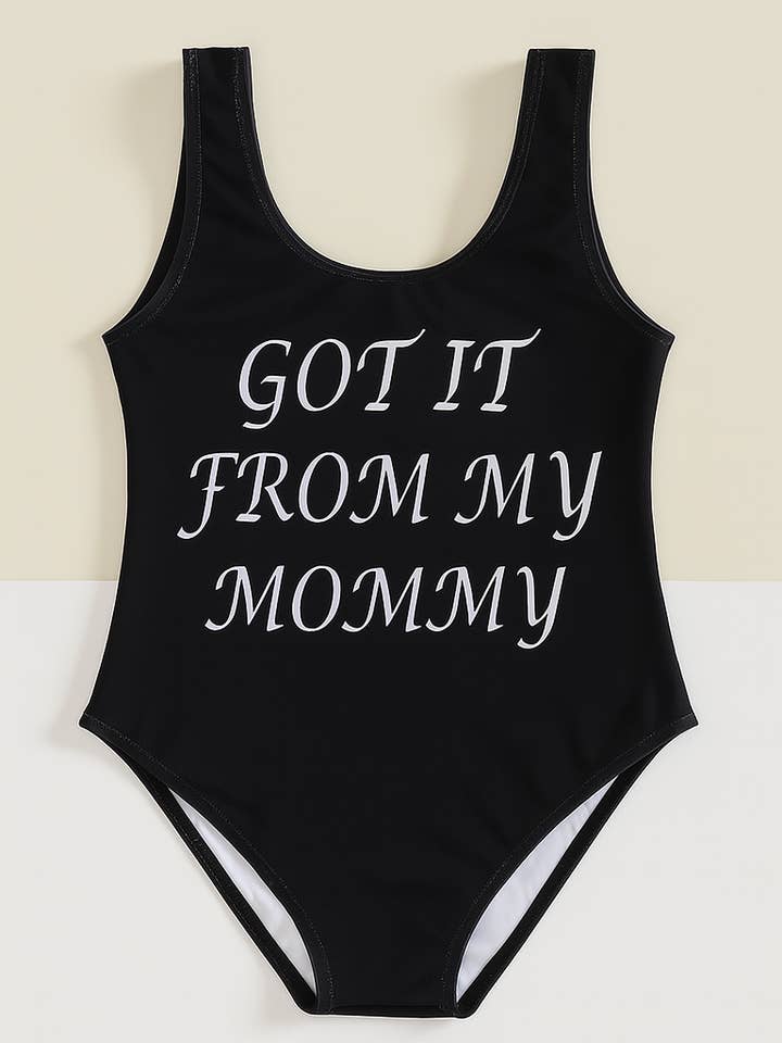 Fennco Styles - Vendita all'ingrosso Costume intero - Bambini - Costume intero nero "GOT IT FROM MOMMY" mamma-figlia