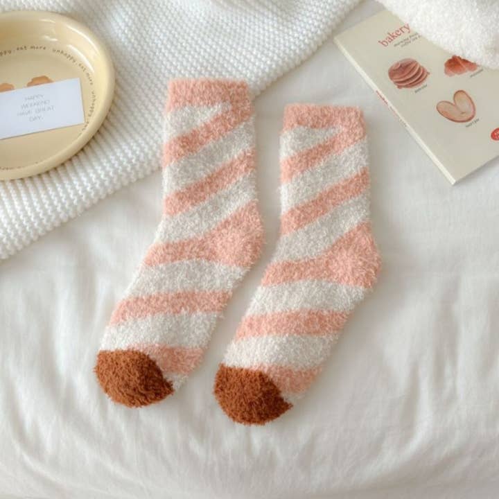 Funkyrel® Atzbranding Limited - Wholesale Socks - Women's - Rufia - Ice Cream Color Coral Fleece Warm Socks