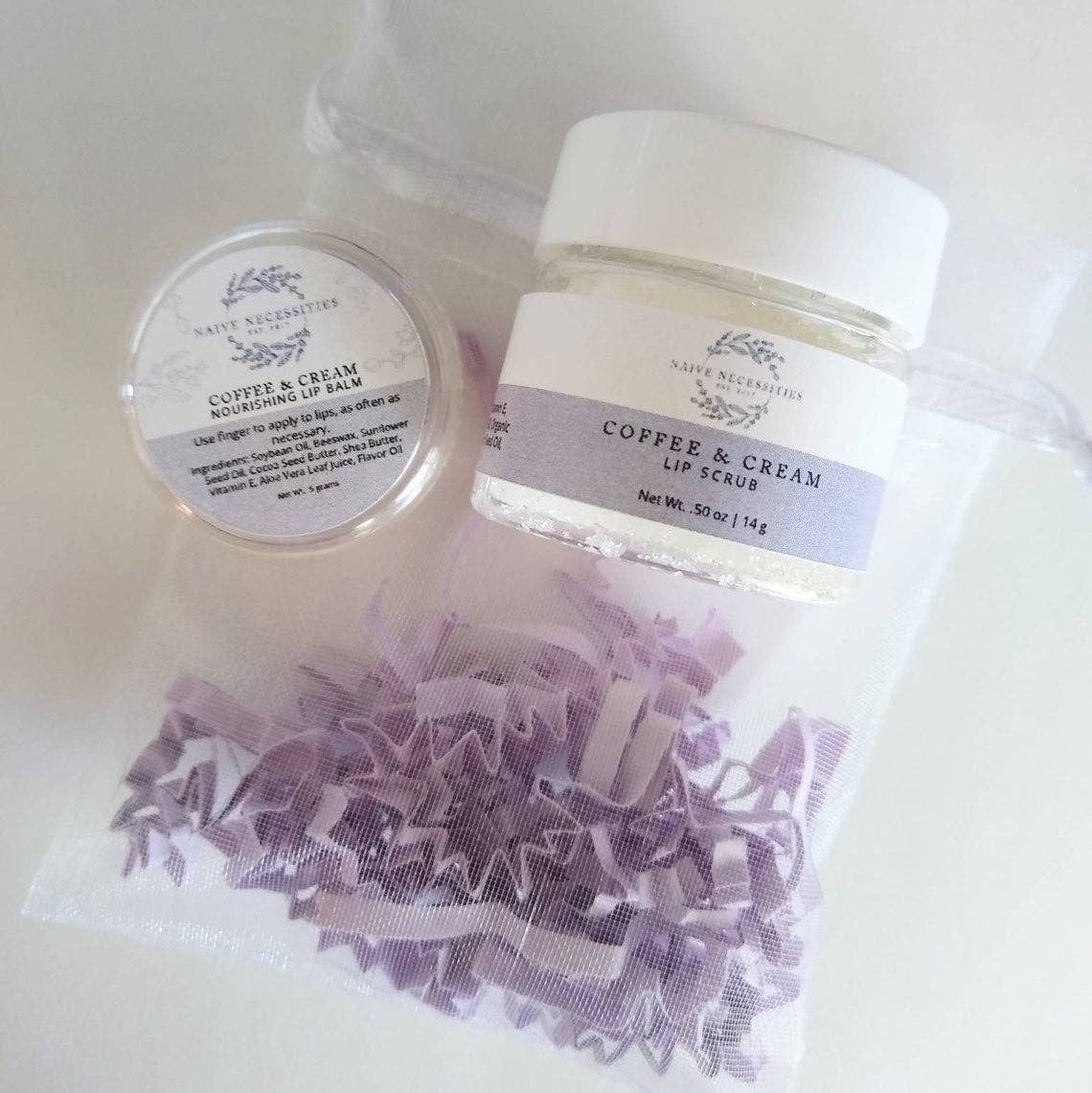 Naive Necessities – wholesale Lip balm set – Lip Balm & Lip Scrub Gift Set7