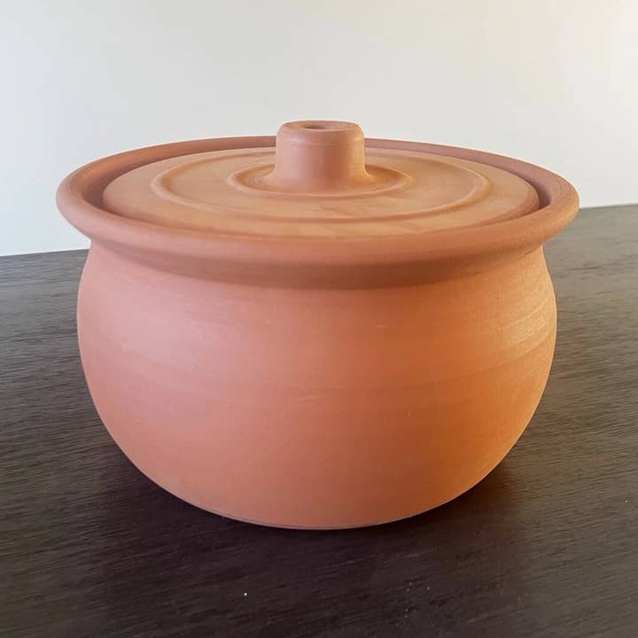 Unglazed Clay Pot for Cooking-9inch Medium Size for wholesale by GJE Terracotta