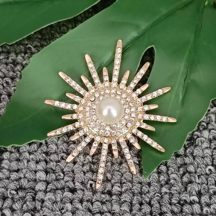 Mio Queena - Wholesale Brooch - Cubic Zirconia Metal Sunflower Brooch4