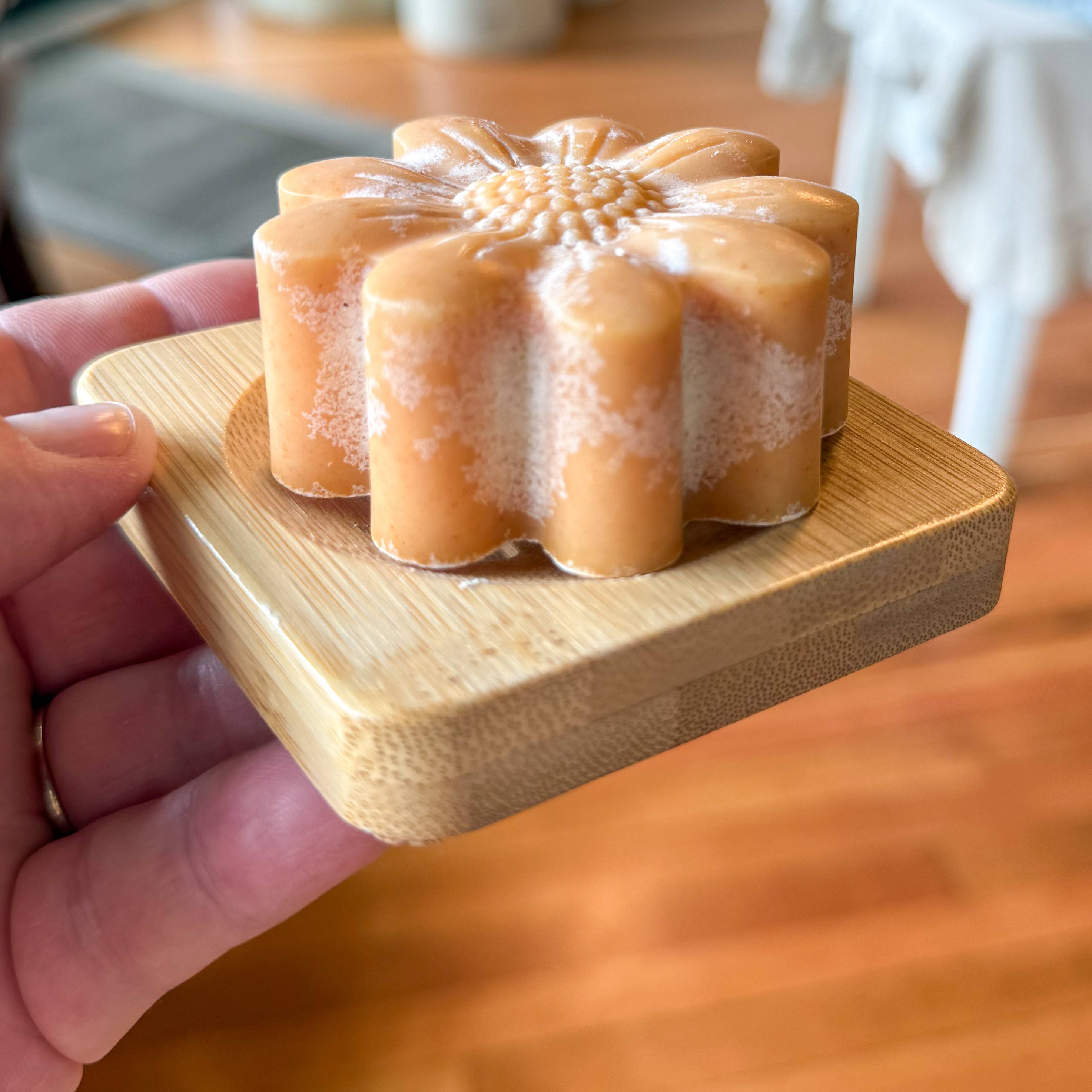 Dandelion Naturals - Wholesale Bar Soap - Honey Turmeric Tallow Face Bar Soap with Frankincense3