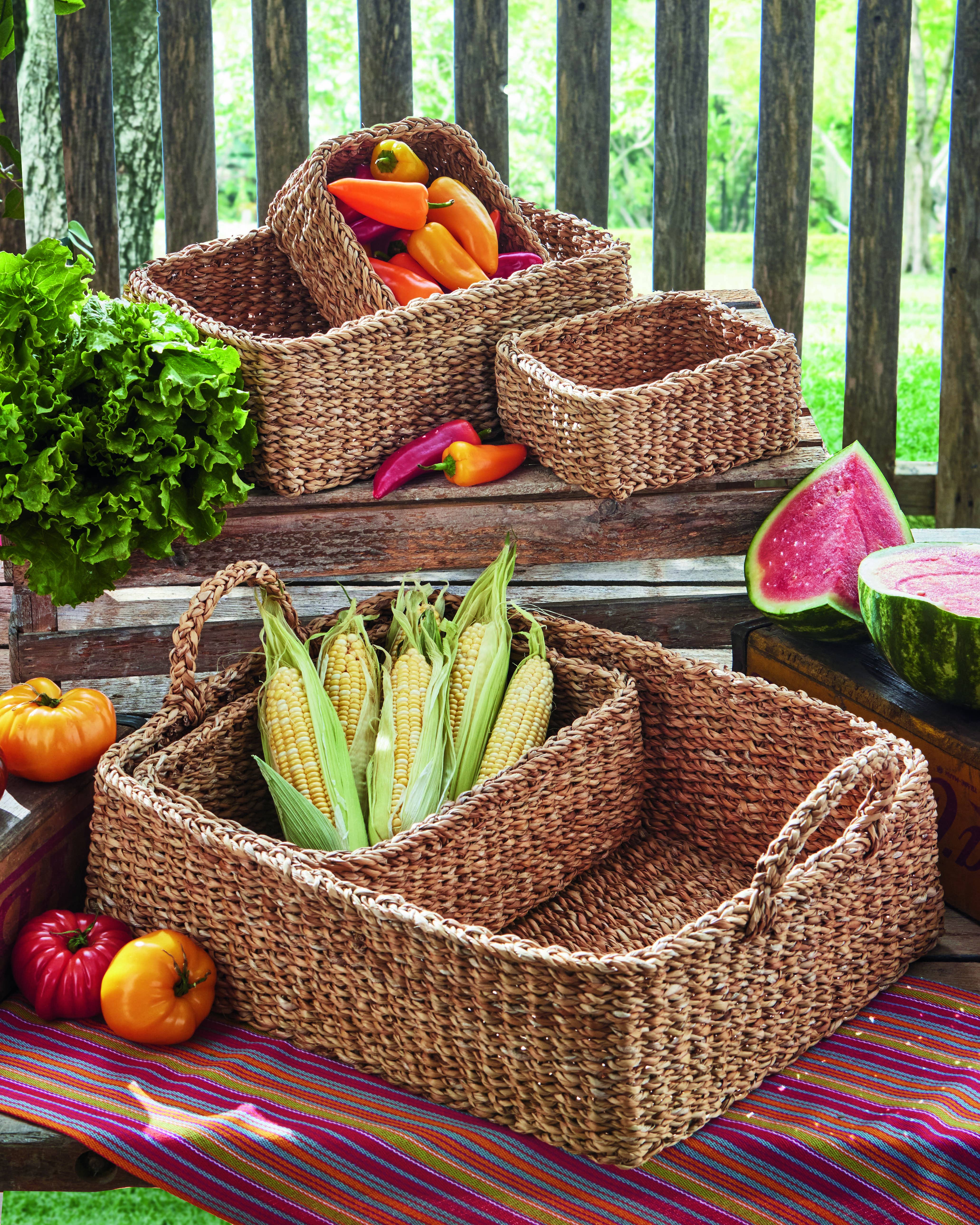 brown Rectangular Tray W/Small Baskets S/5 Natural Seagrass for wholesale on Faire1