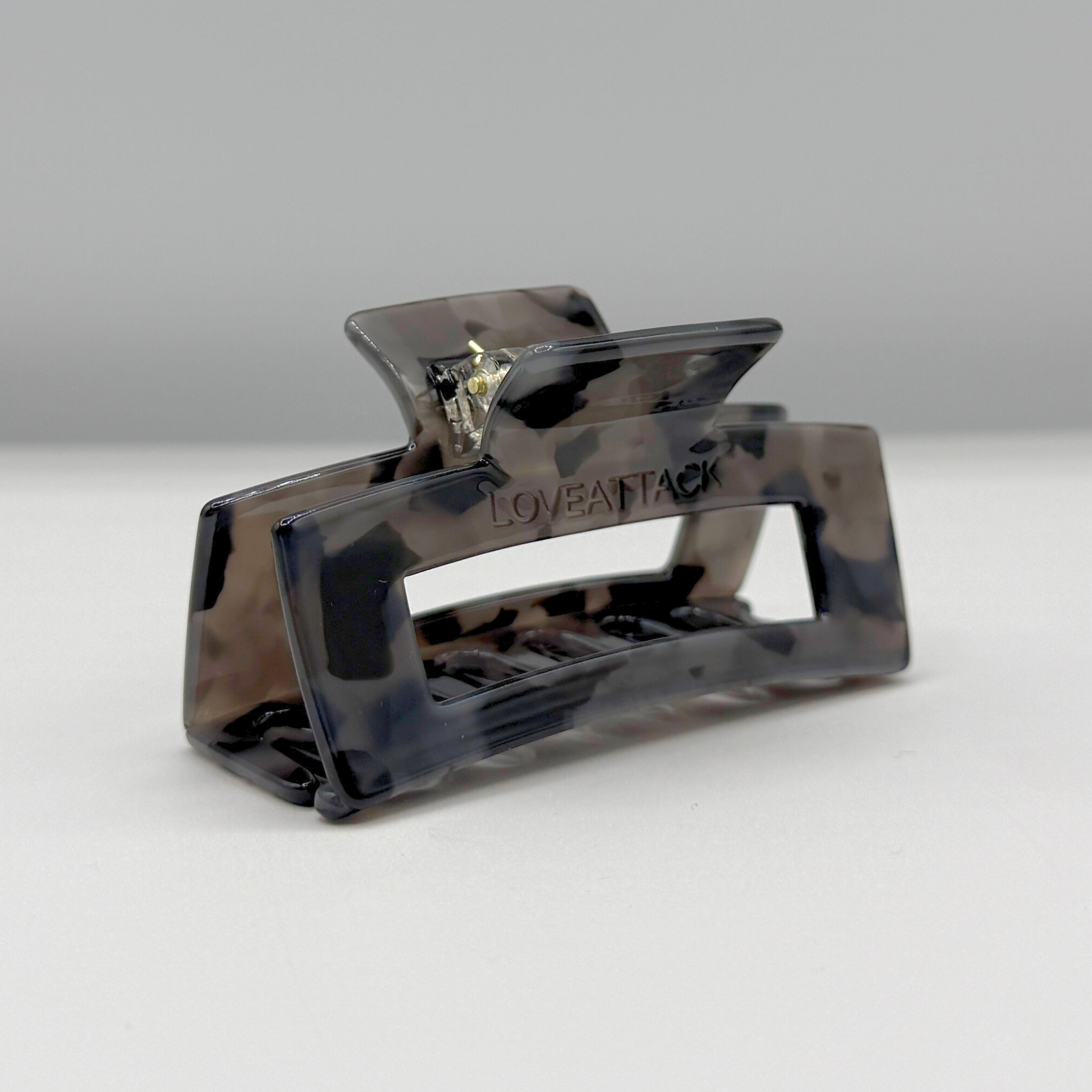 Love Attack - Wholesale Hair Clip - Women's - Sara Cellulose Acetate Hair Claw Clips20