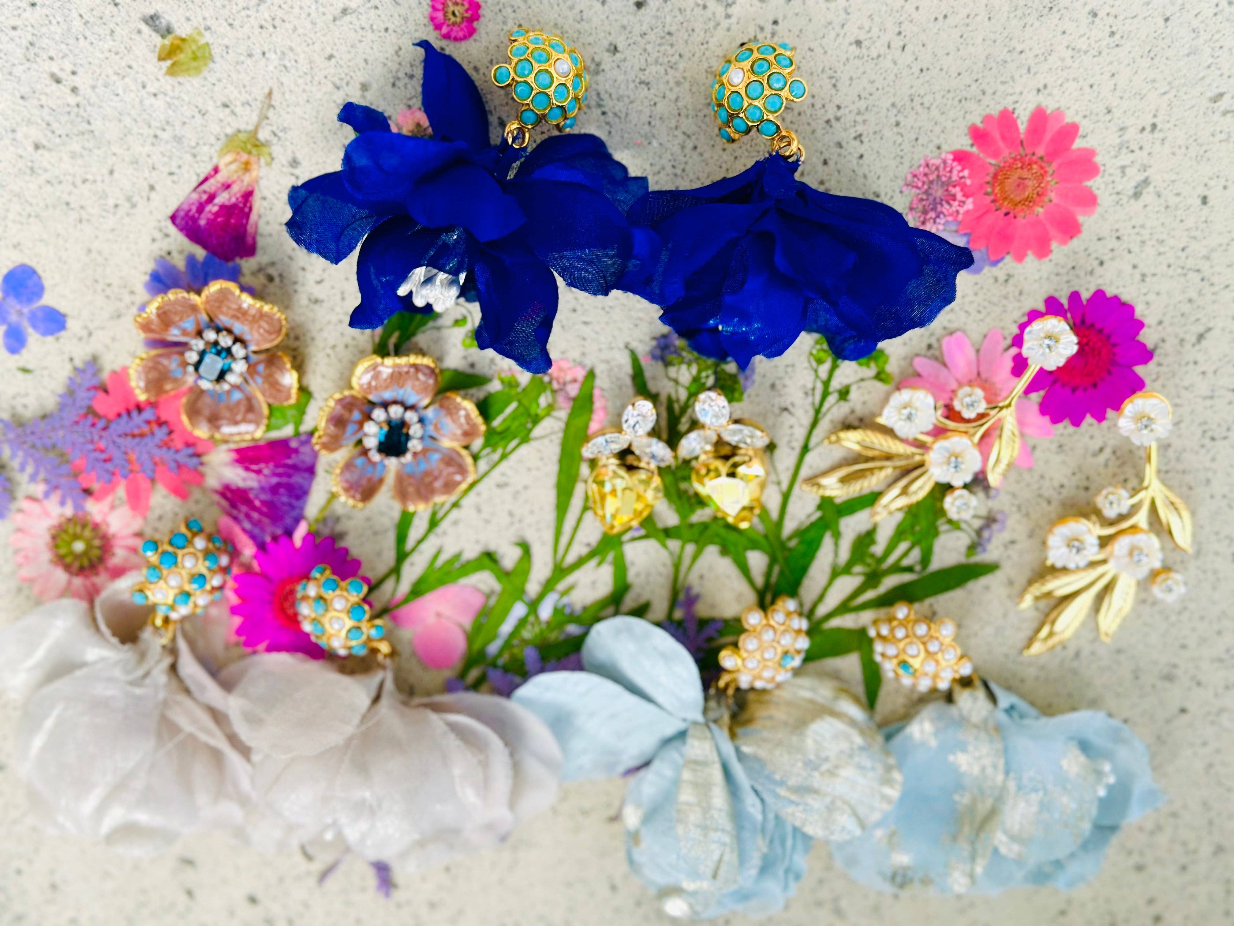 The Pink Reef – Engroshandel Hængeøreringe og creoløreringe – The Pink Reef Honey Golden Flutter1