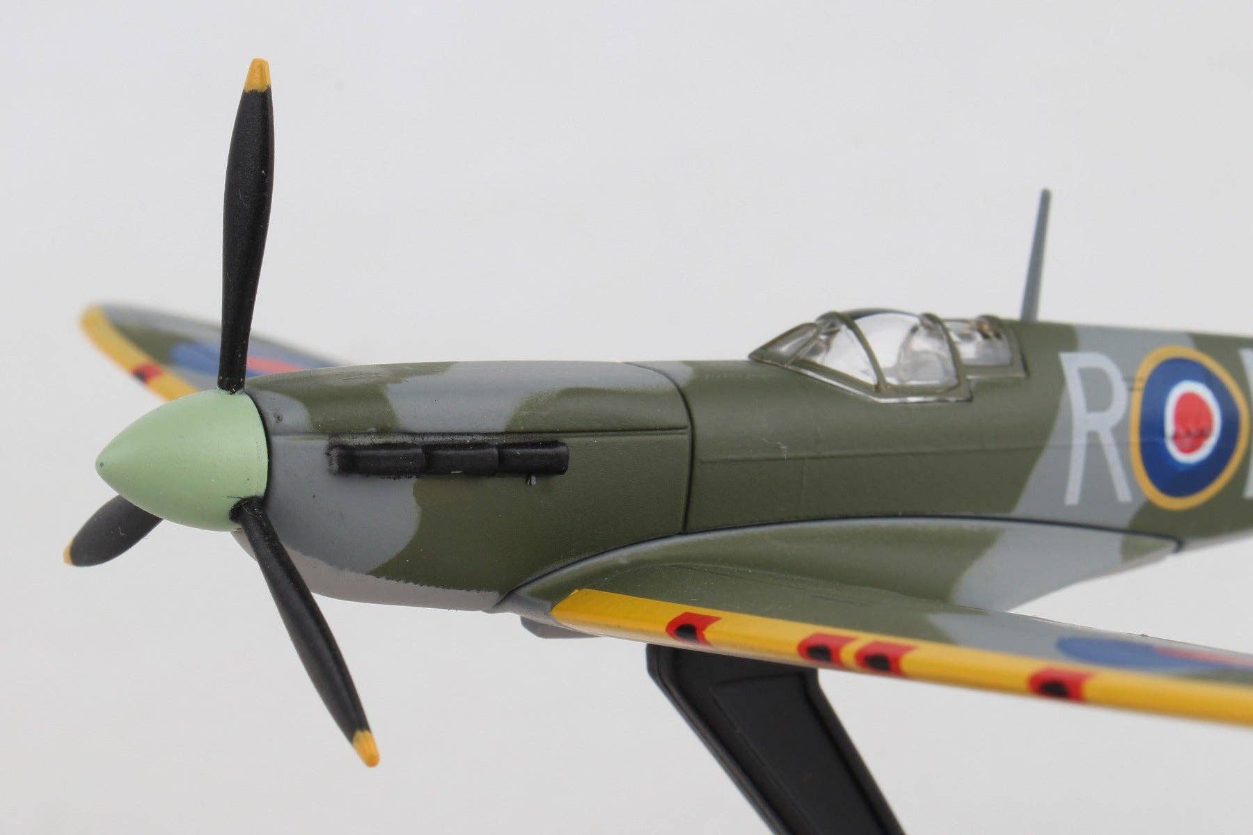 Daron Worldwide Trading - Wholesale Decorative Tabletop Object - POSTAGE STAMP RAAF SPITFIRE 1/935