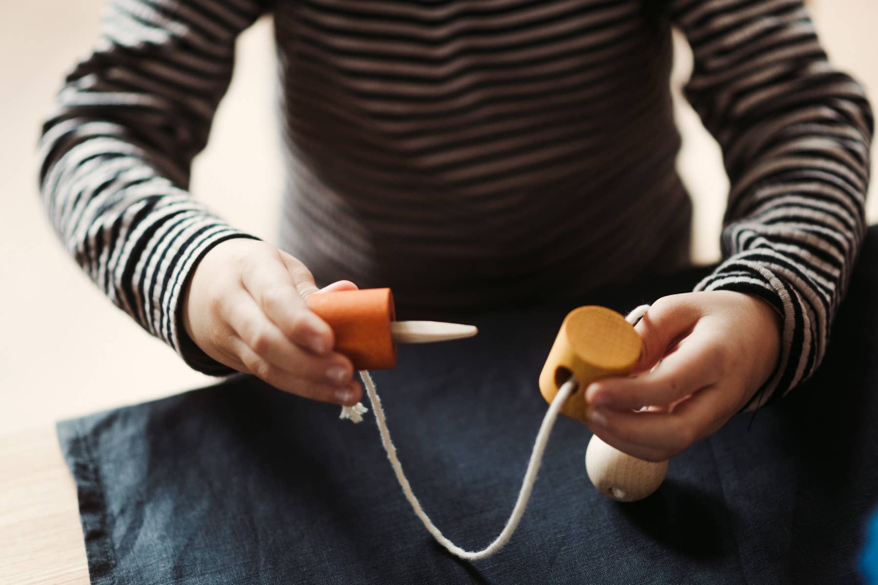 Wooden Story Sp. z o.o. - Wholesale Wood Toy - Kids - Wooden needle - for threading blocks12