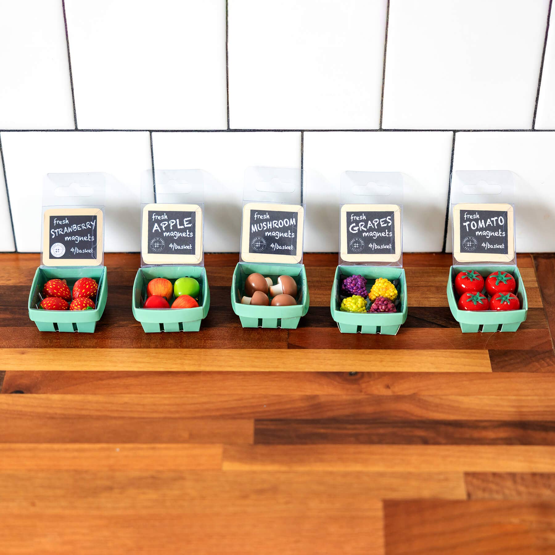 Three by Three Seattle - Vente Aimants - Aimants TOMATE Emballage ICONIQUE3