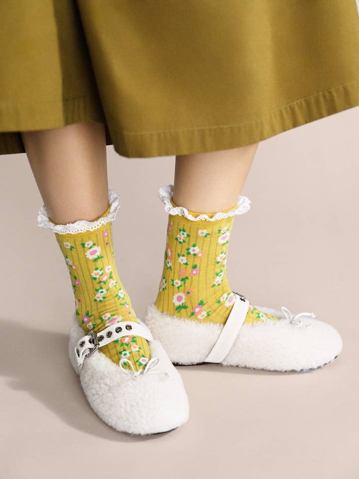 Mellow Yellow Crew for wholesale by HANSEL FROM BASEL