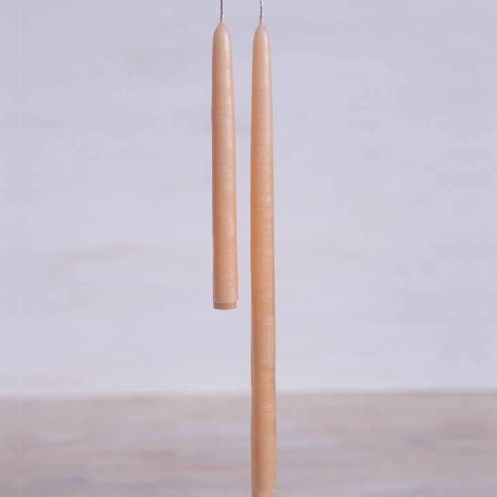 Made Market Co. – Großhandel Konische Kerze/Kerzenhalter – Dünne Spitzkerzen, Elfenbeinfarben1