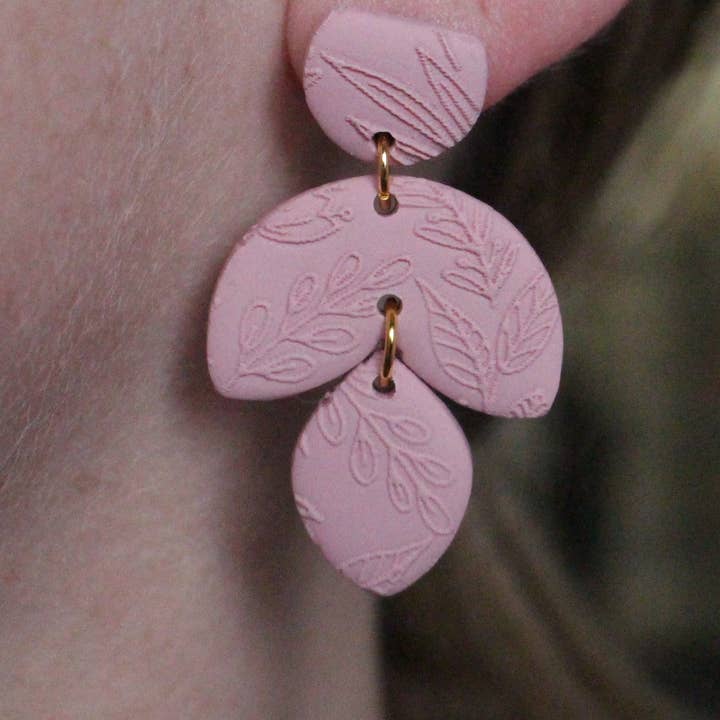 Fern and Arrow co. - Wholesale Dangle Earrings - Elsie-Polymer clay pink floral dangle earring hypoallergenic2