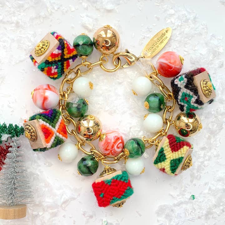 Lenora Dame - Wholesale Charm/Dangle Bracelet - Family & Friends Holiday Charm Bracelet