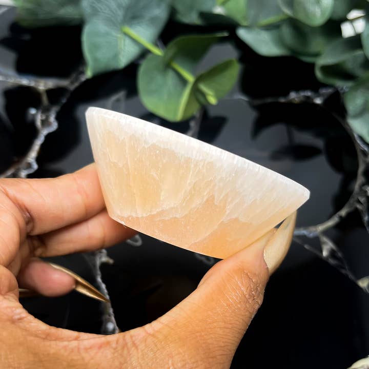 The Crystal Tabby - Wholesale Spiritual Stone/Crystal - Mini Peach Selenite Bowl1