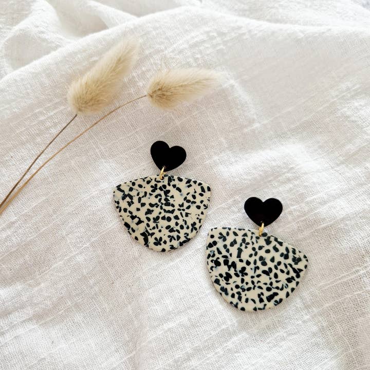 Les Noeuds de Maman - Wholesale Dangle Earrings - Black tiger earrings