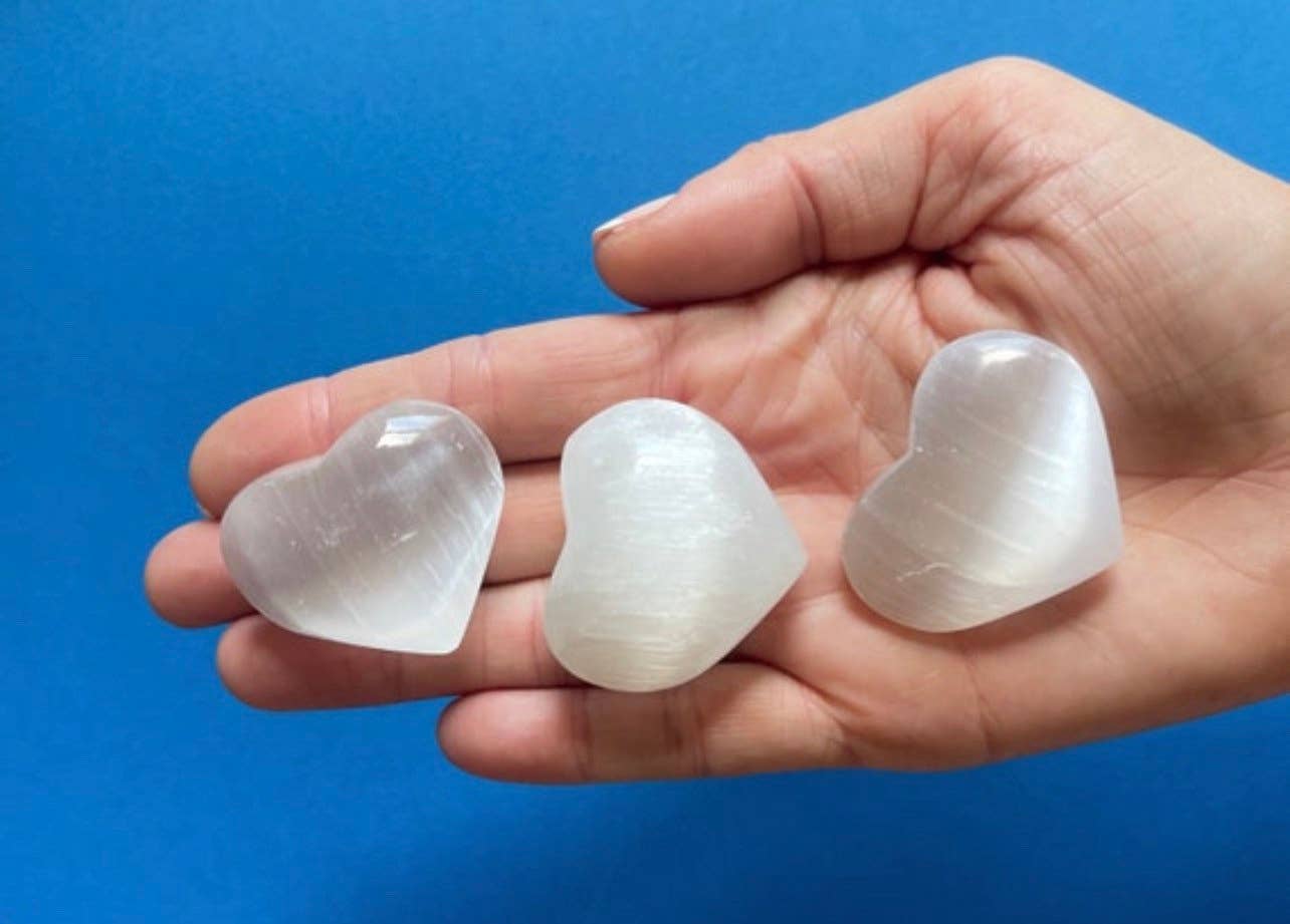 Tumbledshop - Wholesale Spiritual stone/crystal - Selenite Crystal Hearts, Heart Shaped Crystal, Puffy Gemston0