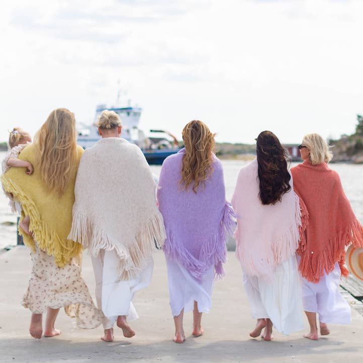 Merete Dèhn - Wholesale Wrap - Women's - Daisy Shawl - Alpaca & Merino Wool12