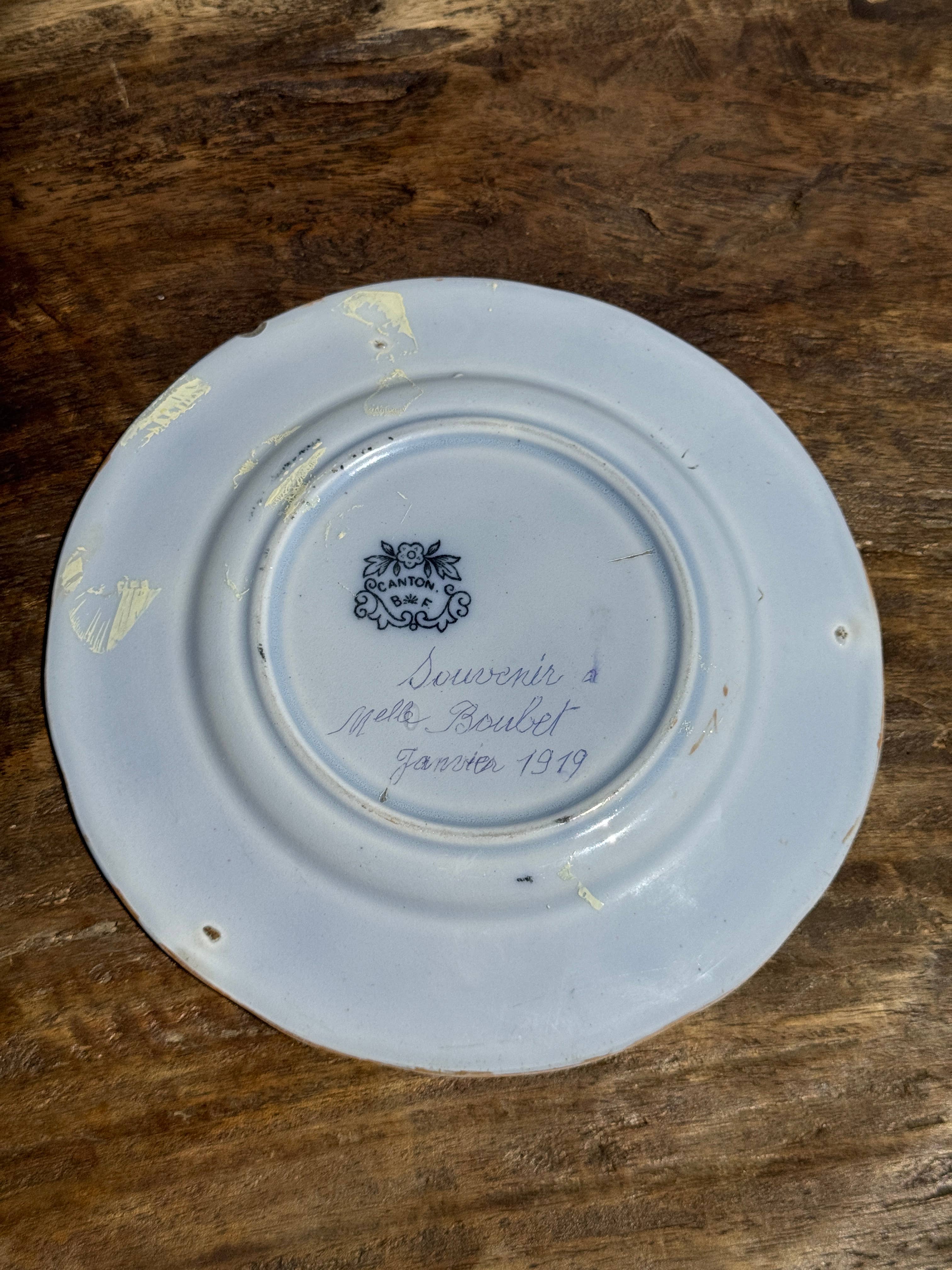Office Objets - Wholesale Dinner Plate - 1850 Canton plate depicting a garden scene14