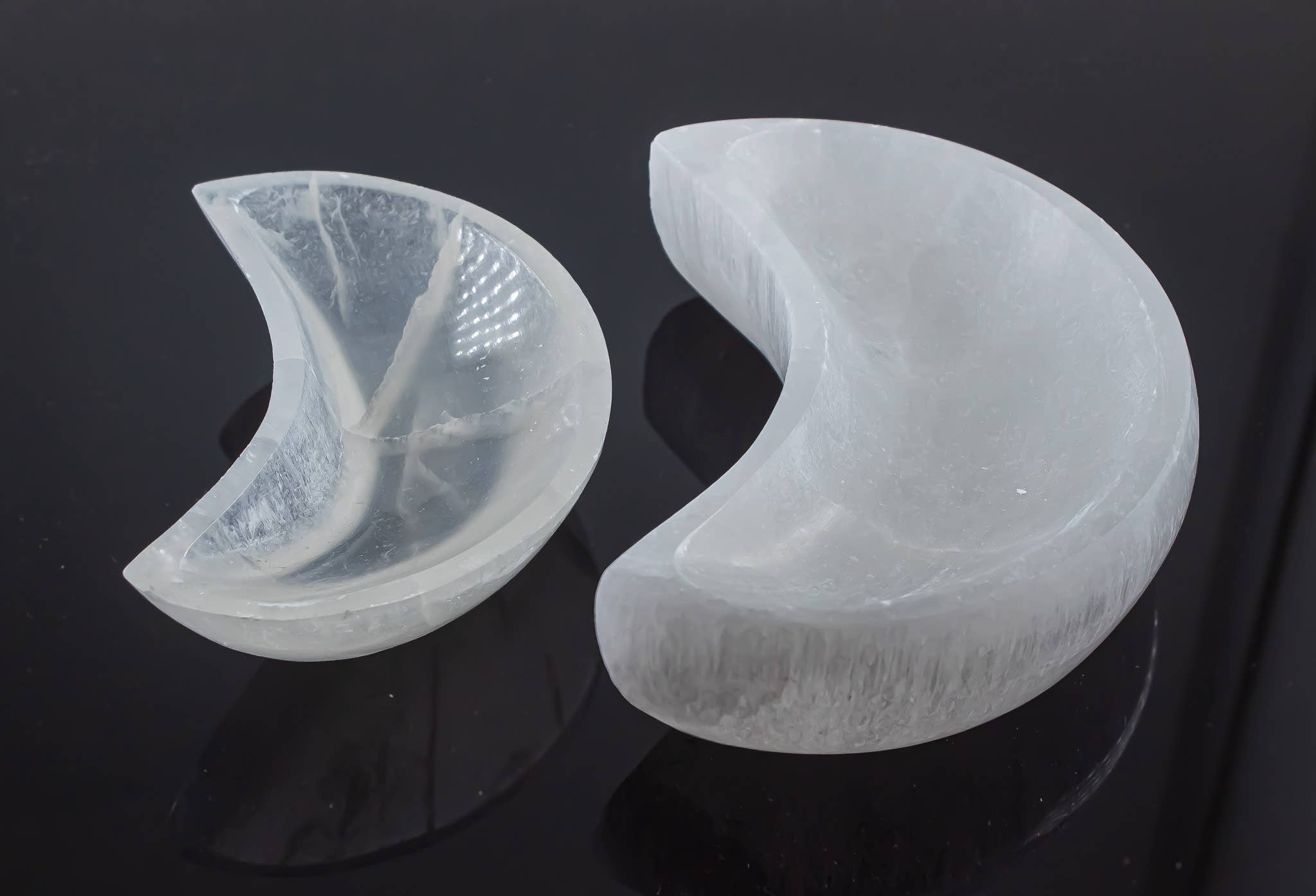 Quasar Gems USA - Wholesale Spiritual Stone/Crystal - Selenite Bowl Moon Shape0